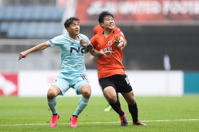 Kèo hot hôm nay: Jeju United vs FC Anyang, 17h00 ngày 19/07 2 Màn so tài hấp dẫn Jeju United vs FC Anyang