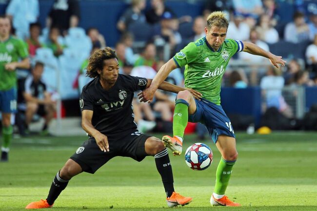 Màn thư hùng trận Sporting Kansas City vs Seattle Sounders