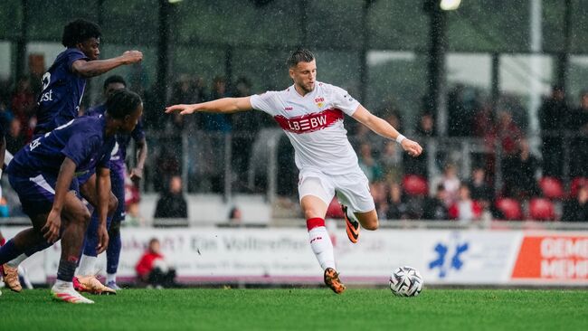 Màn so tài hấp dẫn Eintr. Braunschweig vs VfB Stuttgart