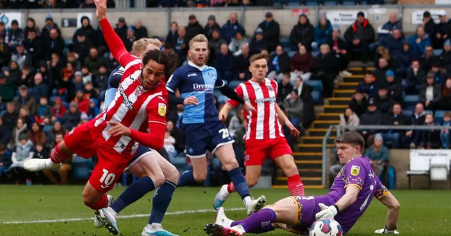 Màn so tài hấp dẫn Wycombe Wanderers vs Exeter City